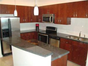 300 S Australian 103