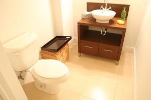 610 Clematis Street 219