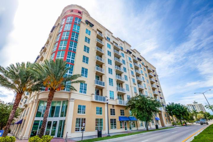 410 Evernia Street 330