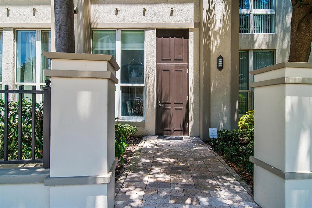 550 Okeechobee Boulevard 114