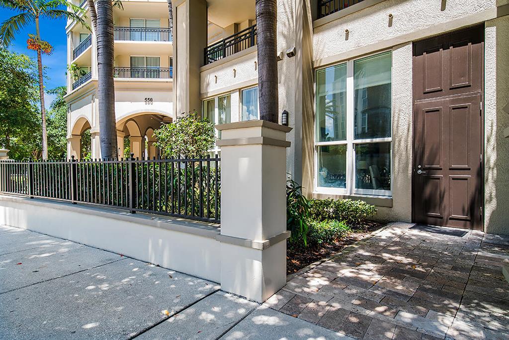 550 Okeechobee Boulevard 114