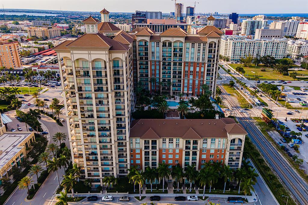 550 Okeechobee Boulevard 114