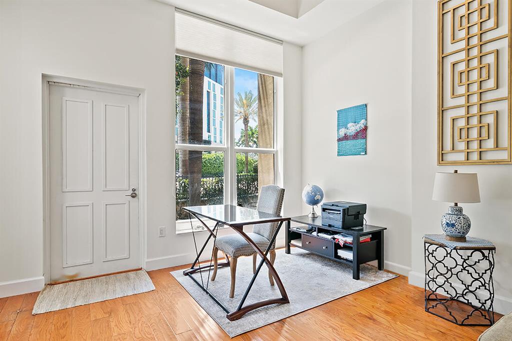 550 Okeechobee Boulevard 114