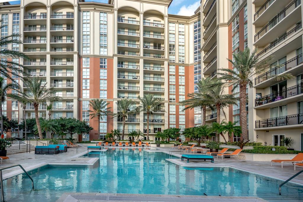 550 Okeechobee Boulevard 114
