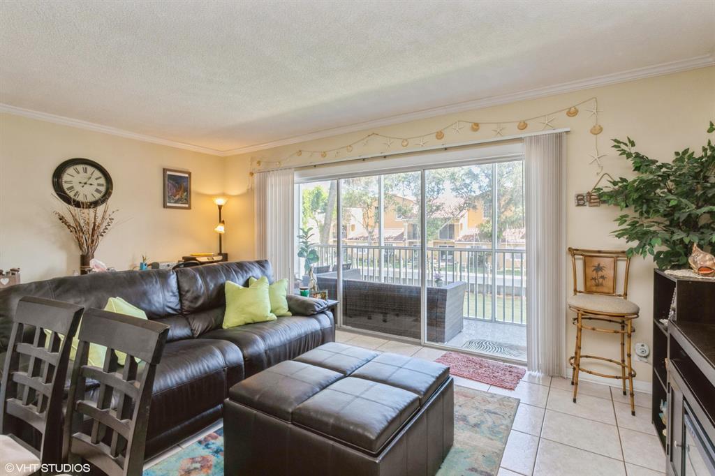 120 Lehane Terrace 211