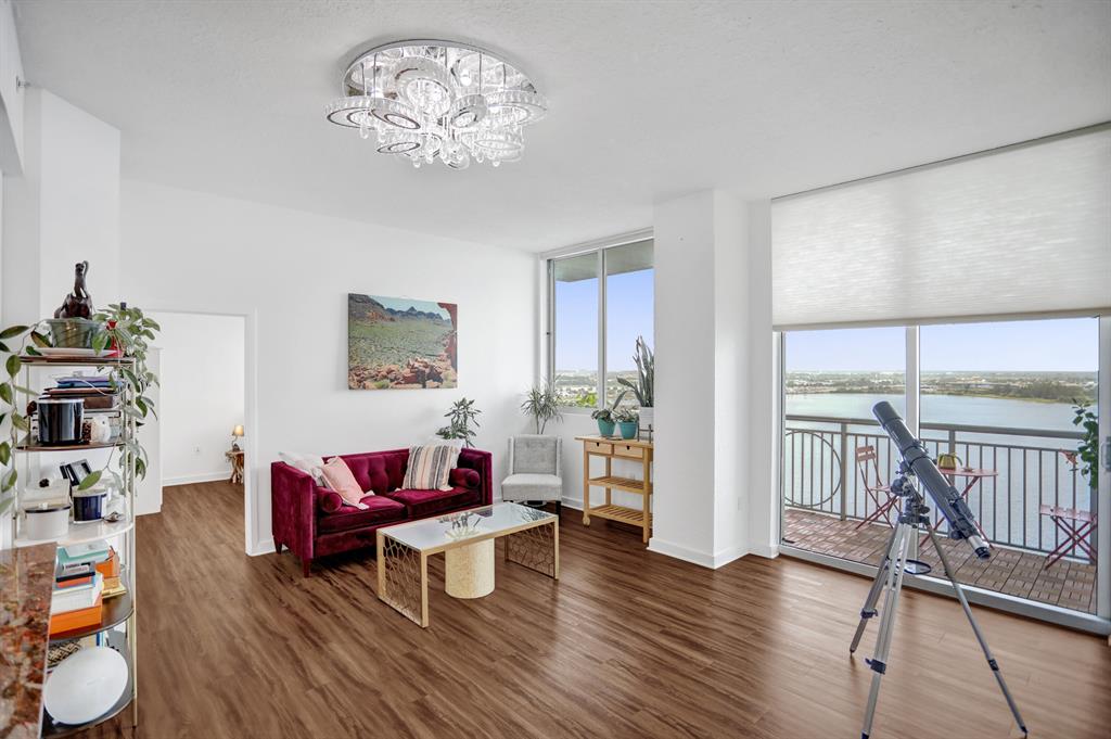 300 S Australian Avenue 1408