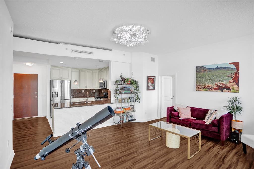 300 S Australian Avenue 1408