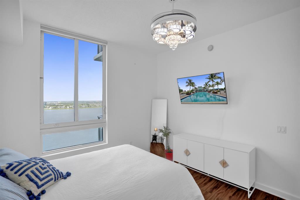 300 S Australian Avenue 1408