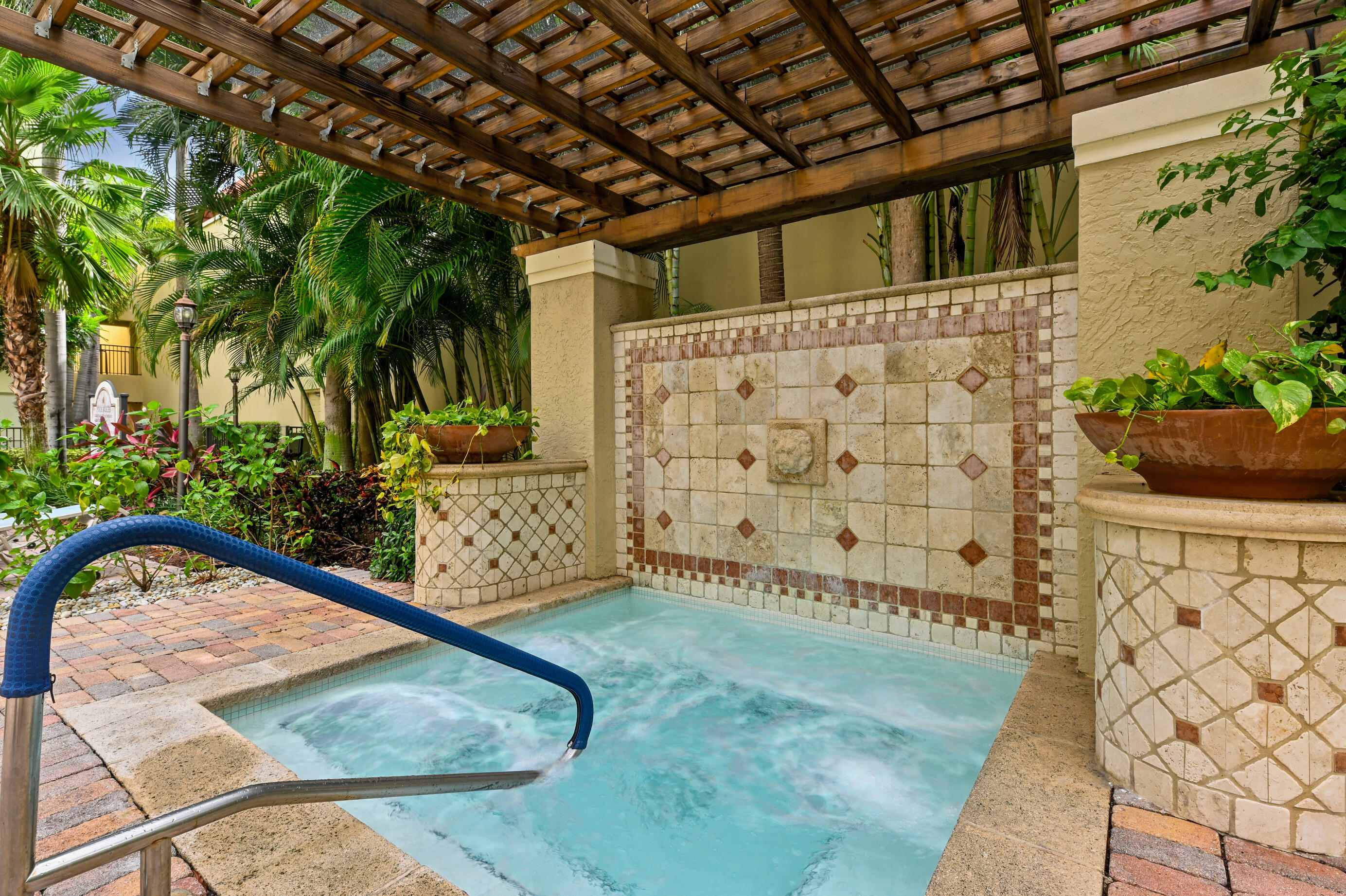 651 Okeechobee Boulevard 207