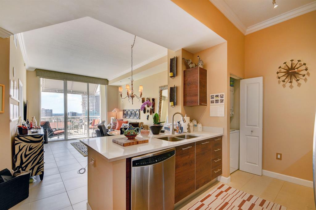 480 Hibiscus Street 1015
