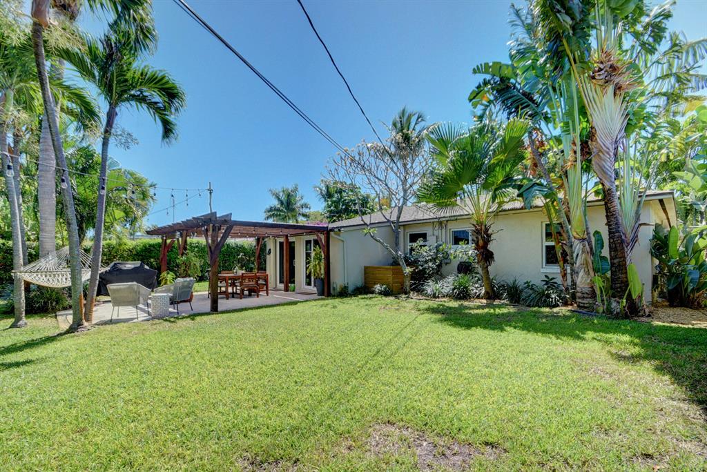 353 Orange Way