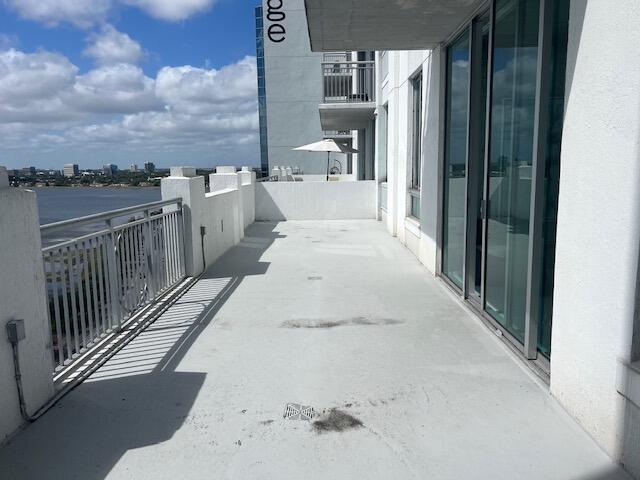 300 S Australian Avenue 1112