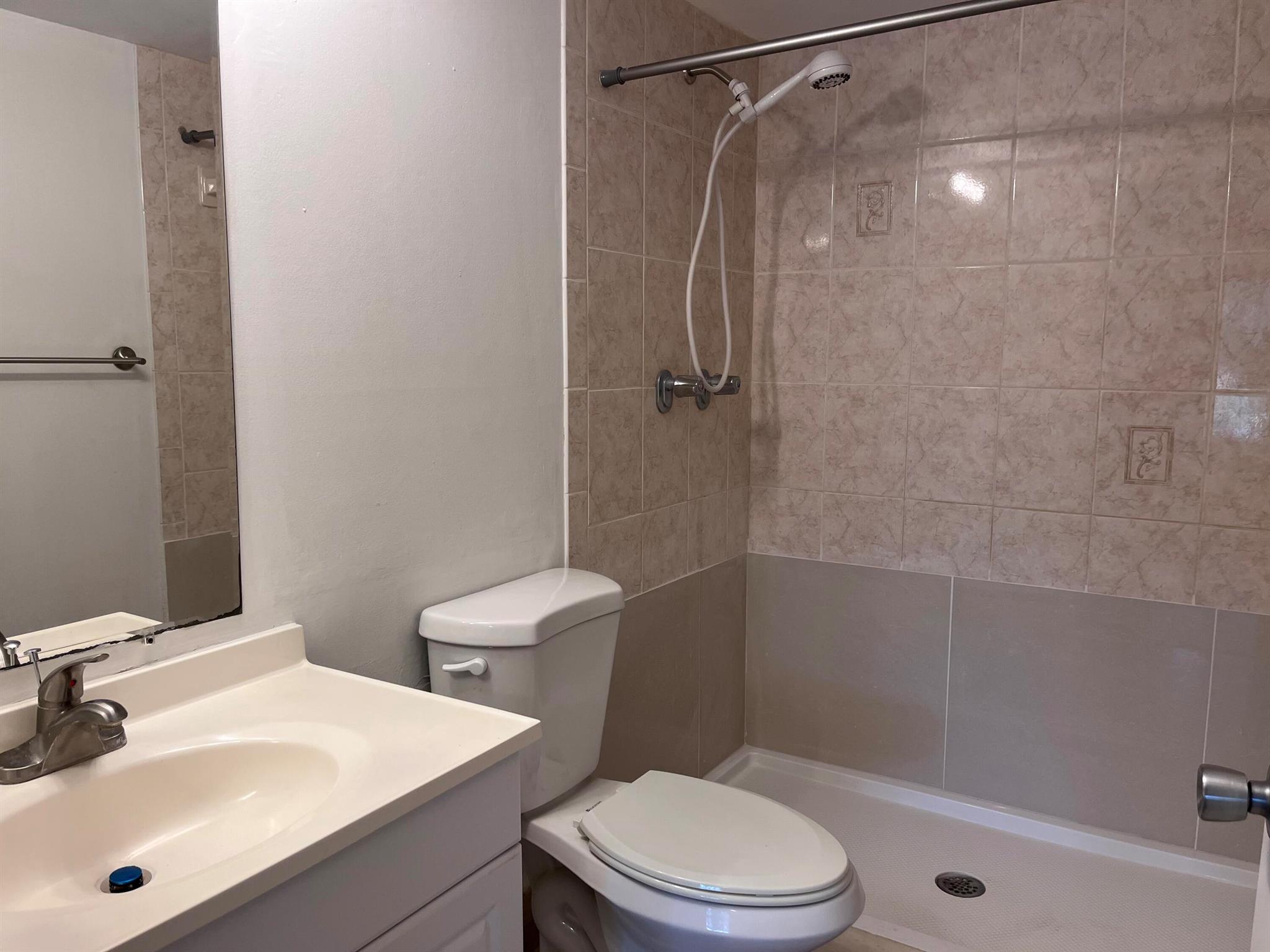 1003 Green Pine Boulevard F1