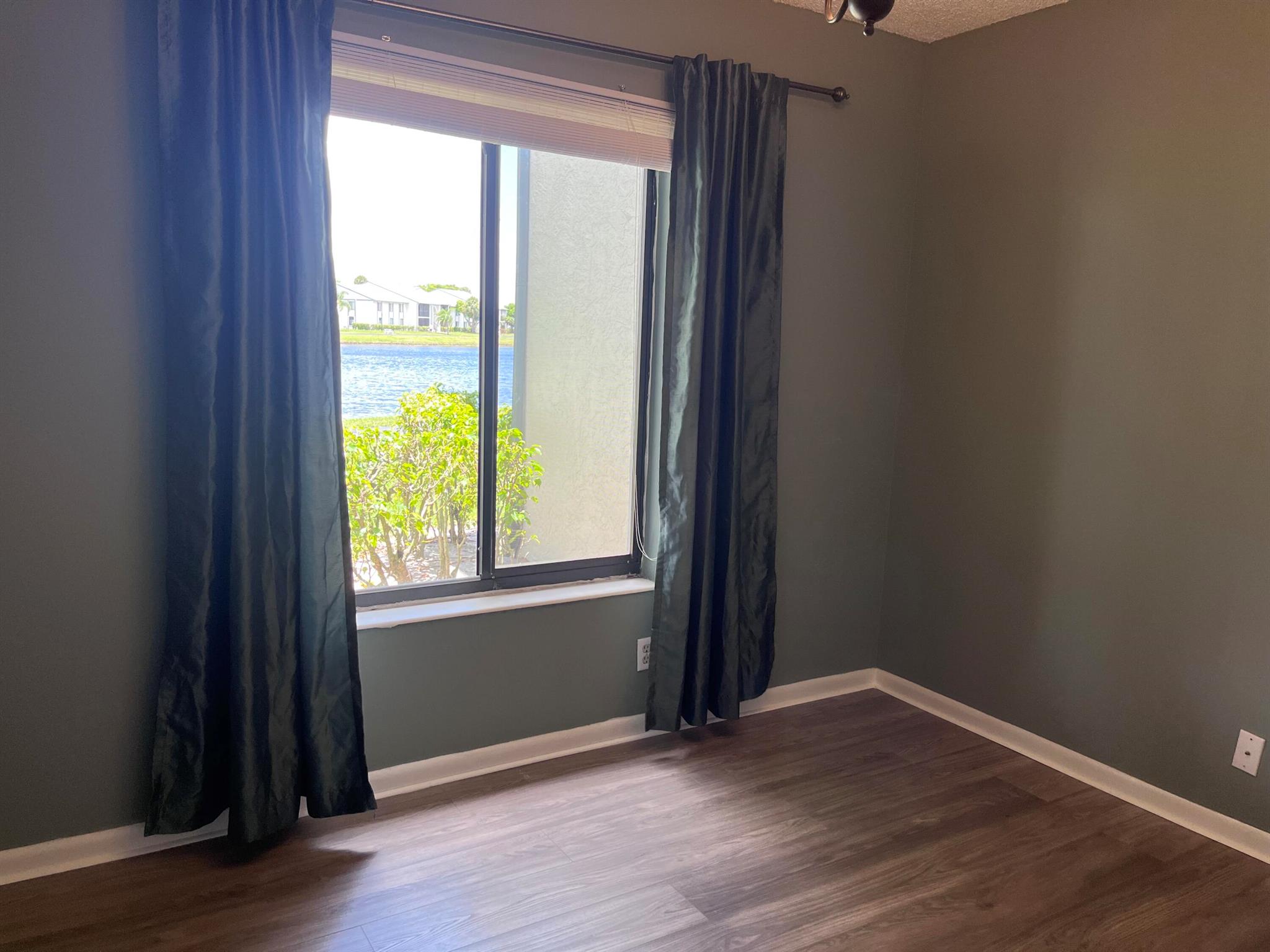 1003 Green Pine Boulevard F1