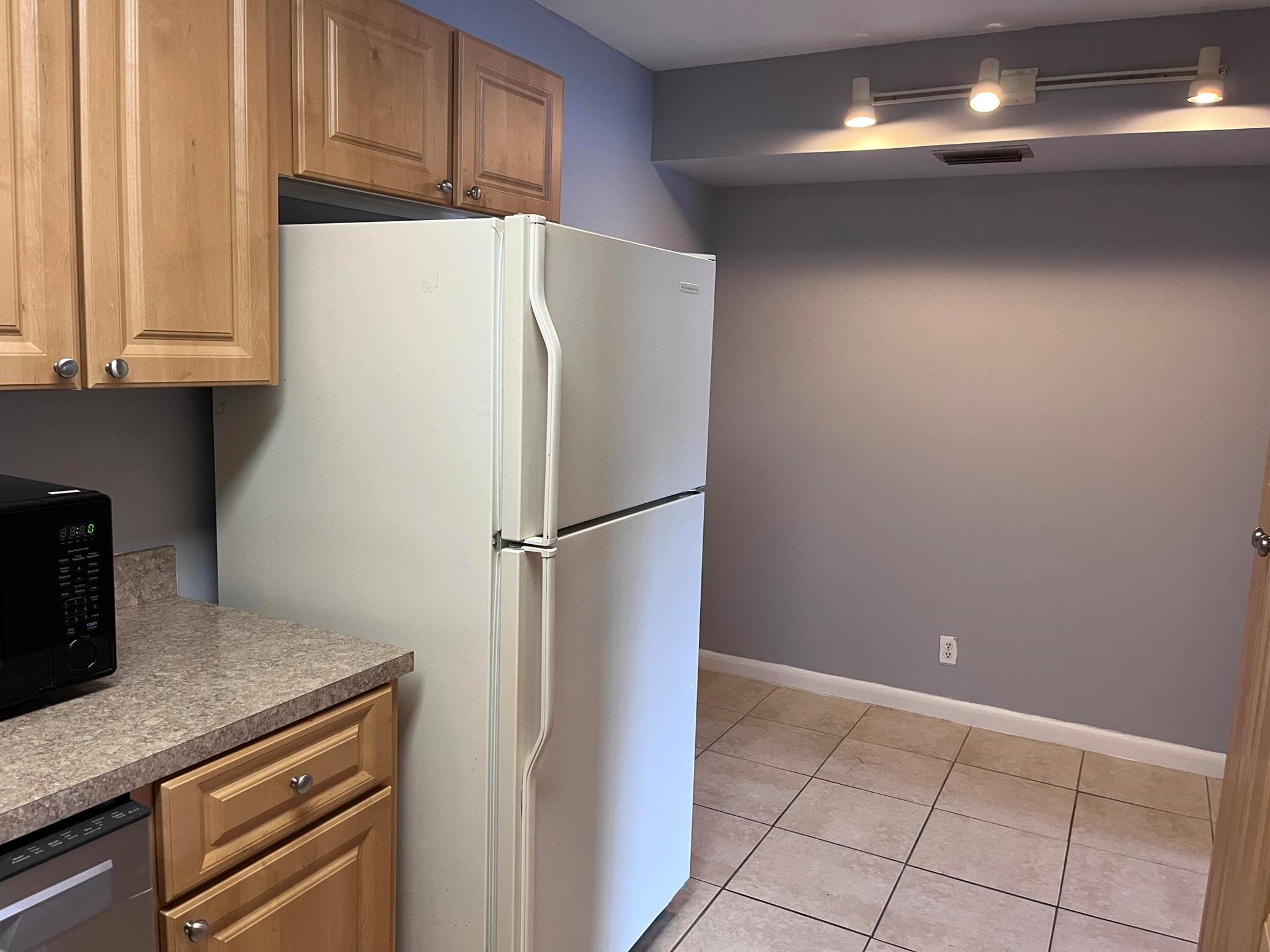 1003 Green Pine Boulevard F1