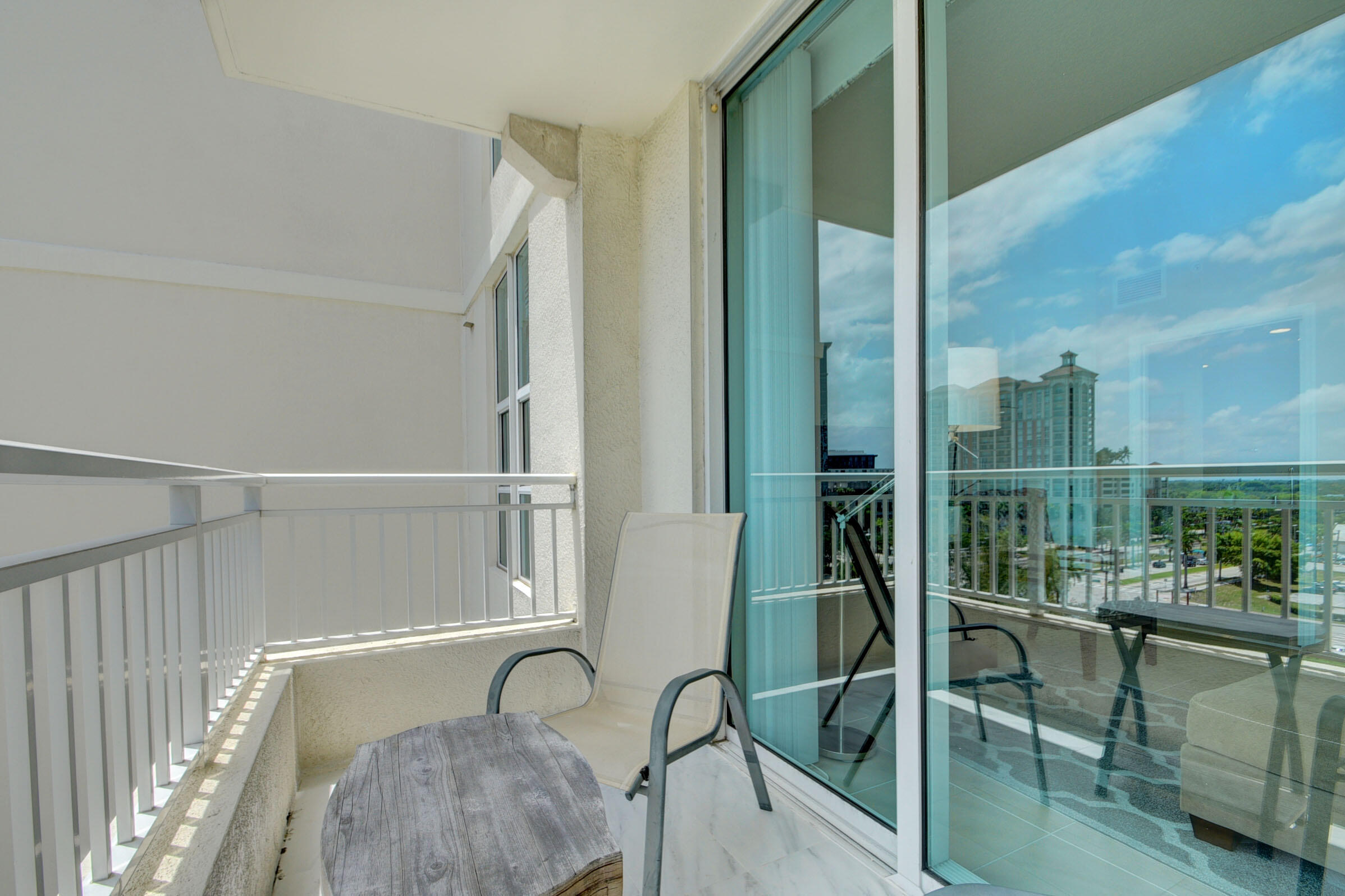 480 Hibiscus Street 835