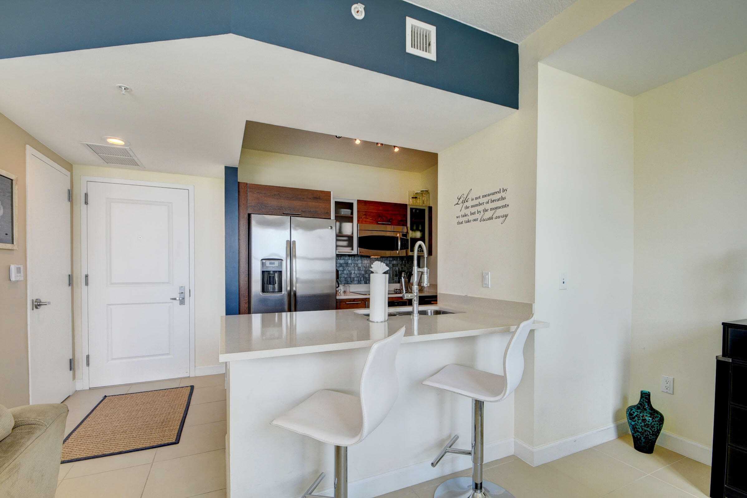 480 Hibiscus Street 835