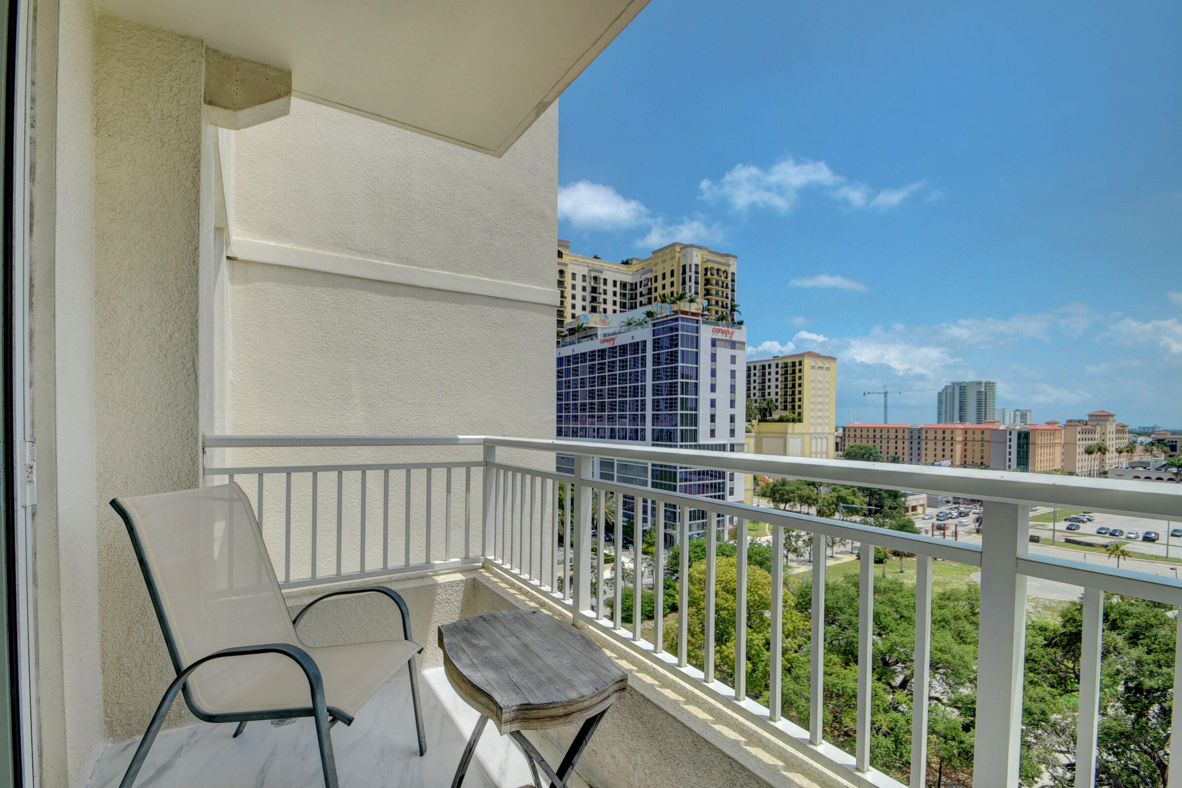 480 Hibiscus Street 835