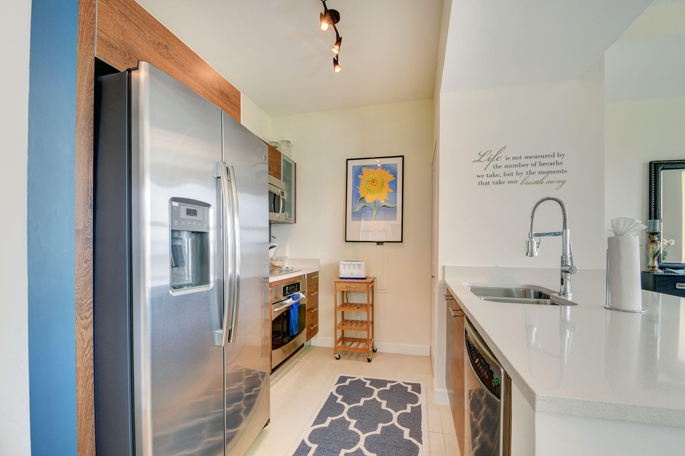 480 Hibiscus Street 835