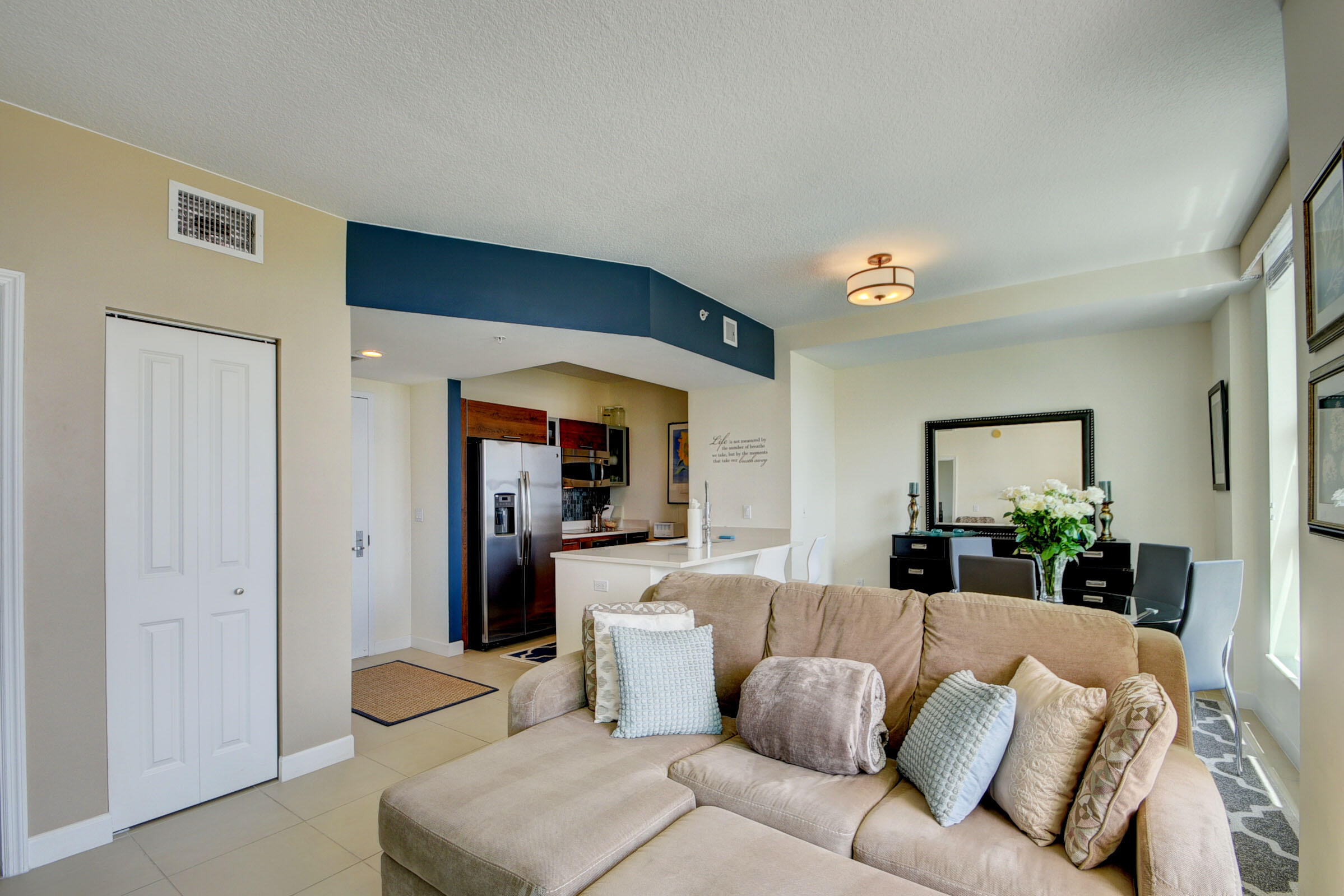 480 Hibiscus Street 835