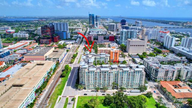 480 Hibiscus Street 709