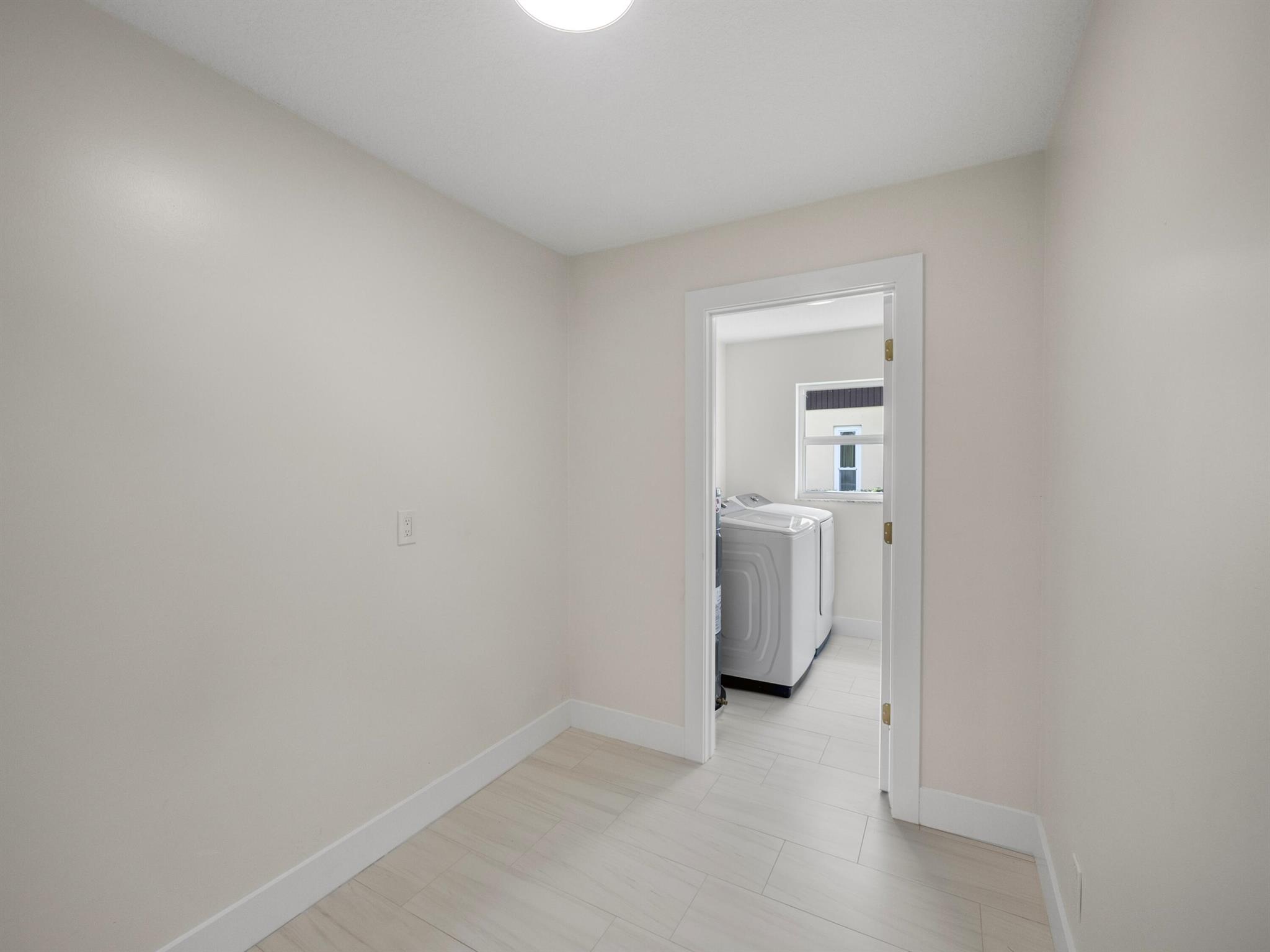 10146 Dogwood Avenue