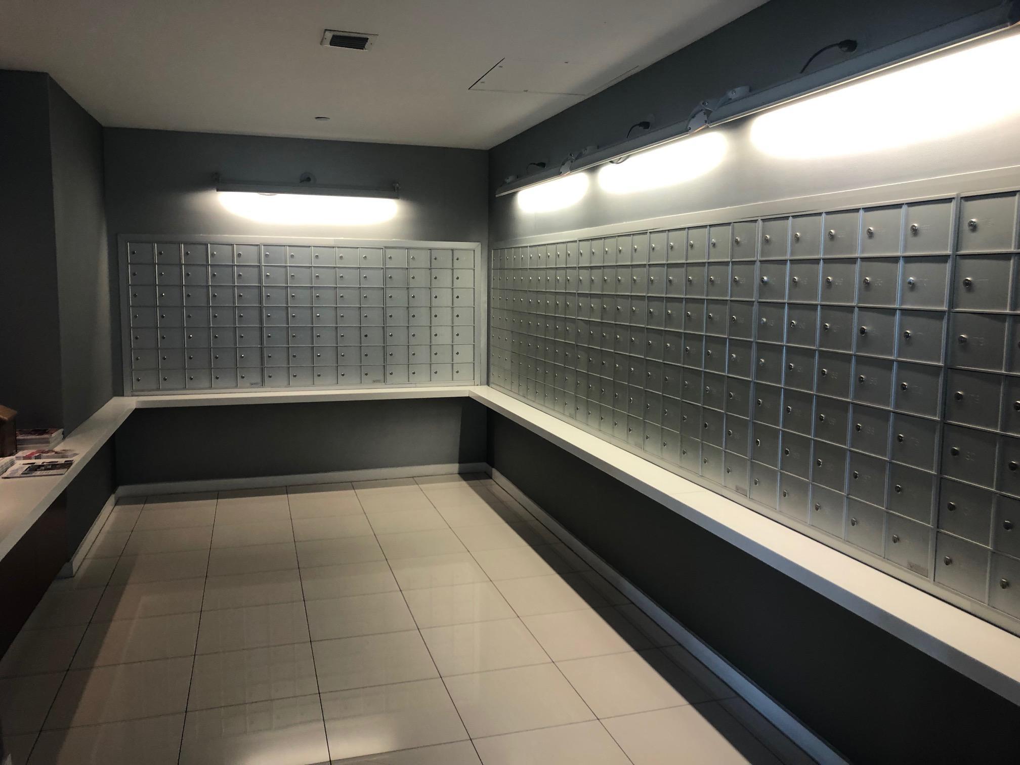 300 S Australian Avenue 323