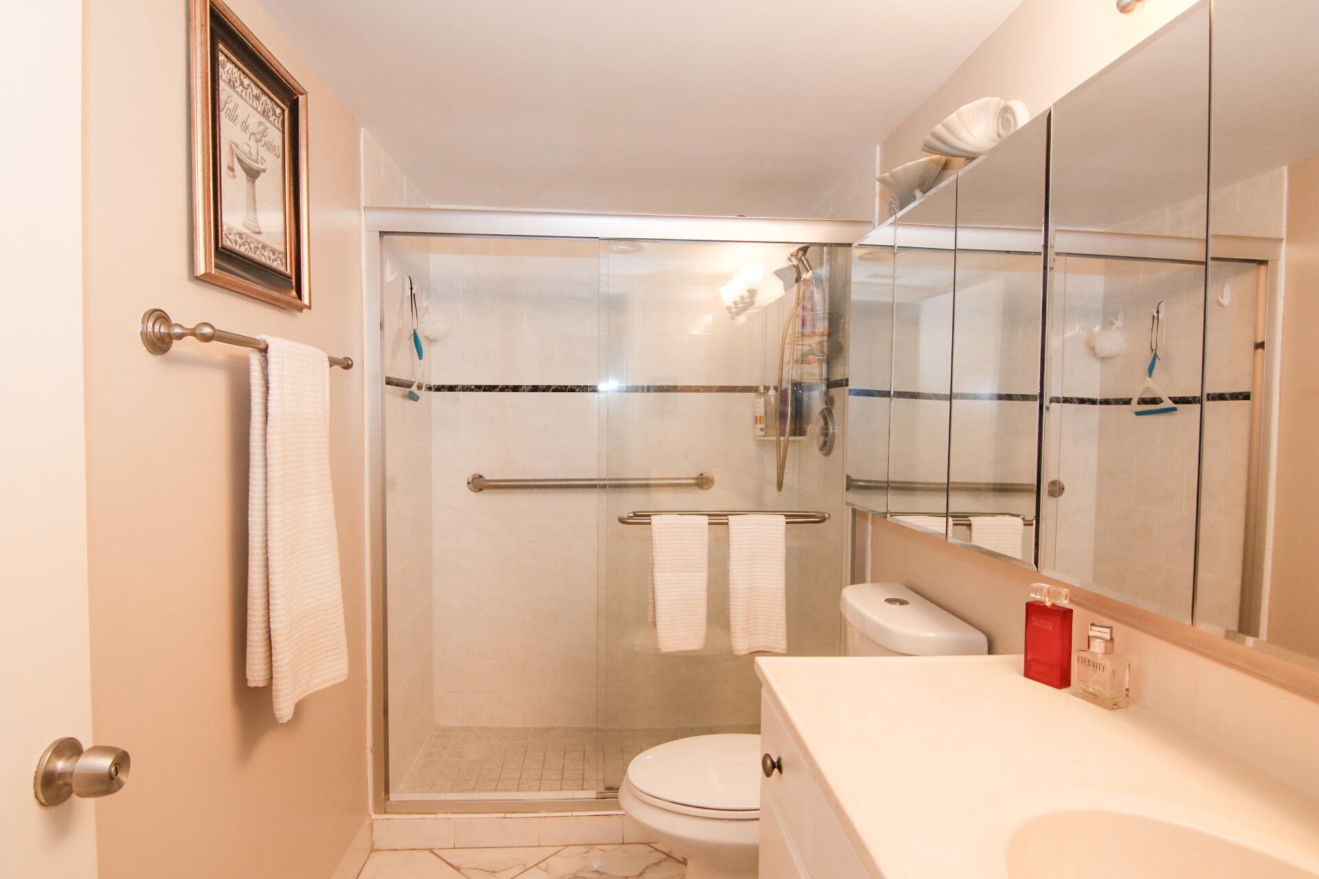 2724 S Garden Drive 204