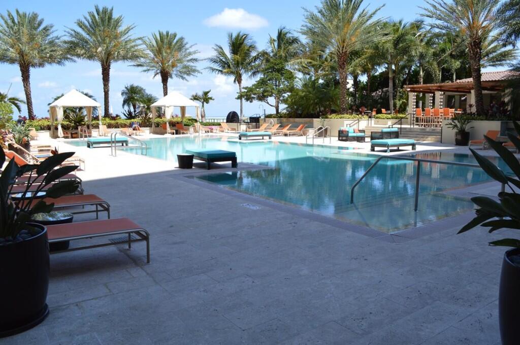 550 Okeechobee Boulevard Mph-23
