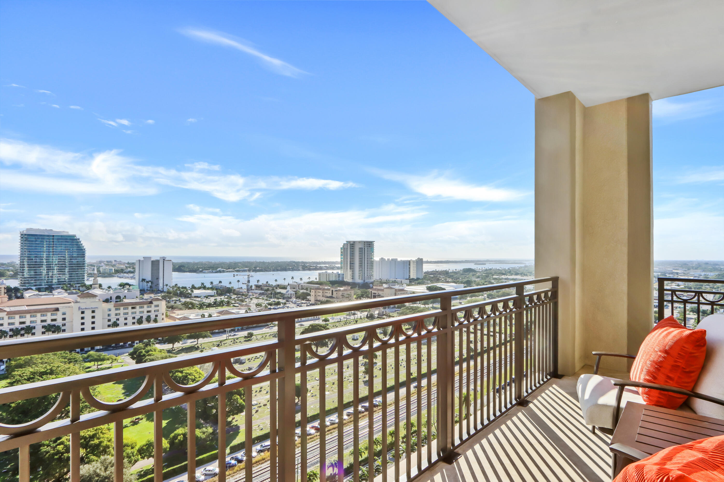 550 Okeechobee Boulevard Mph-23