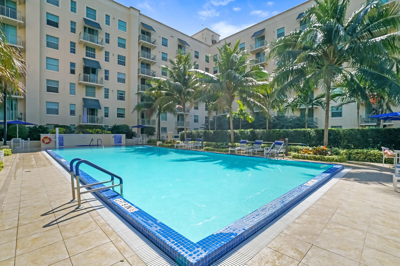 610 Clematis Street 807