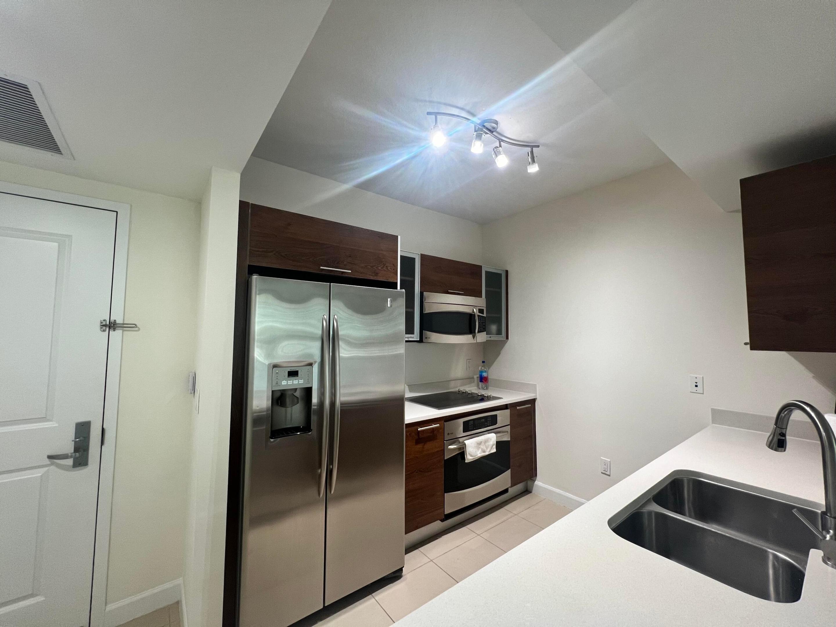480 Hibiscus Street 614