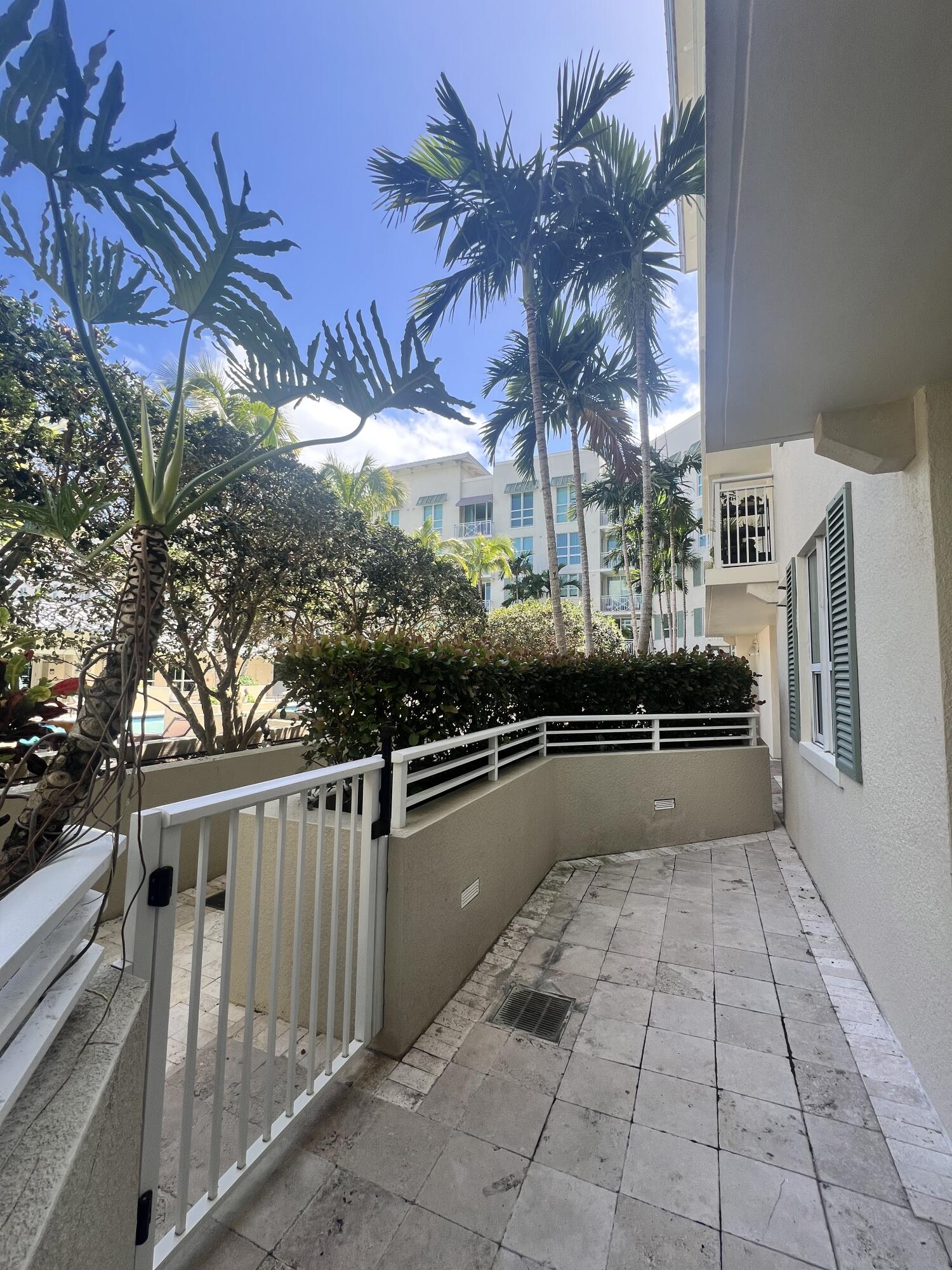 480 Hibiscus Street 614