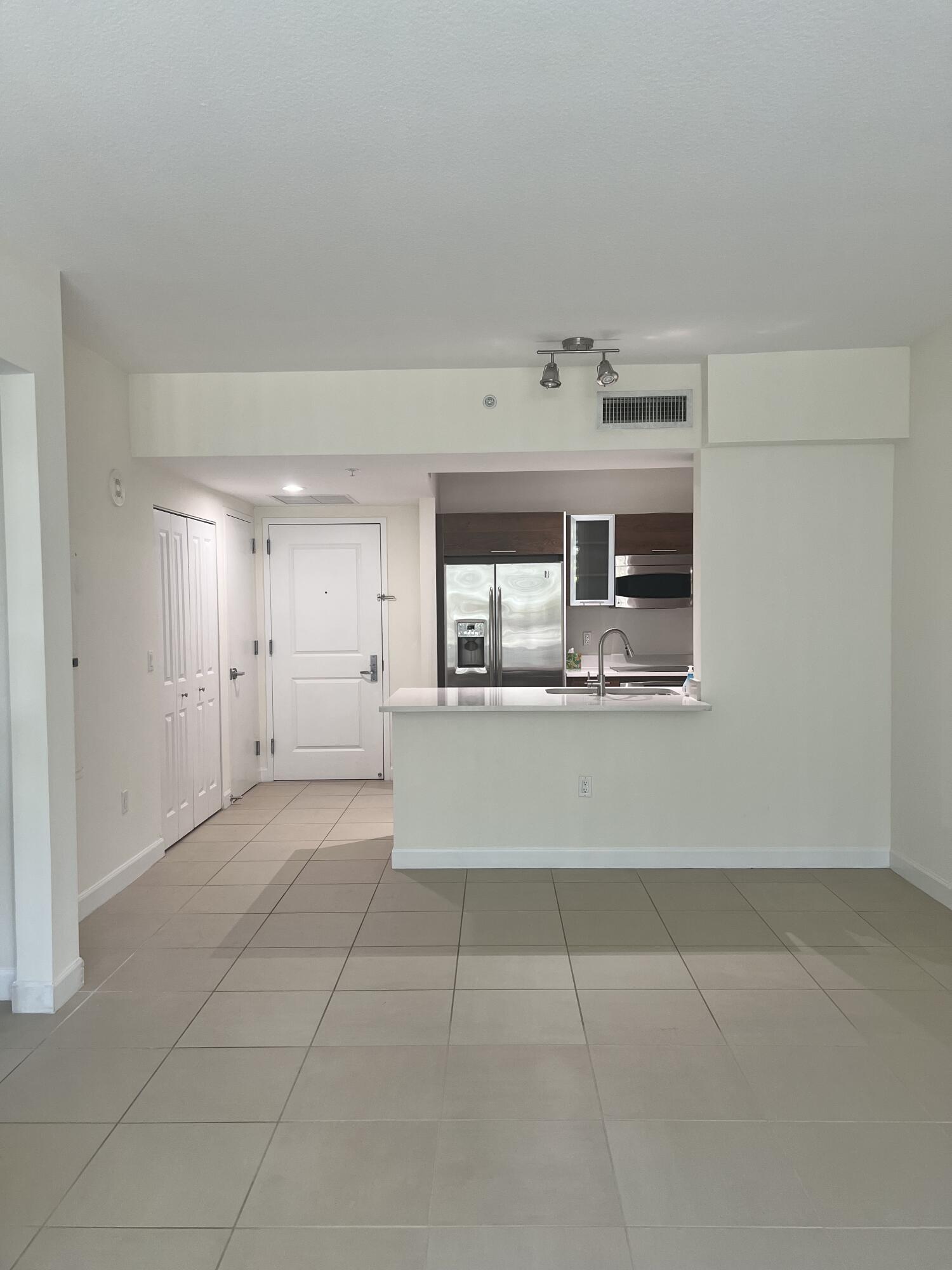 480 Hibiscus Street 614