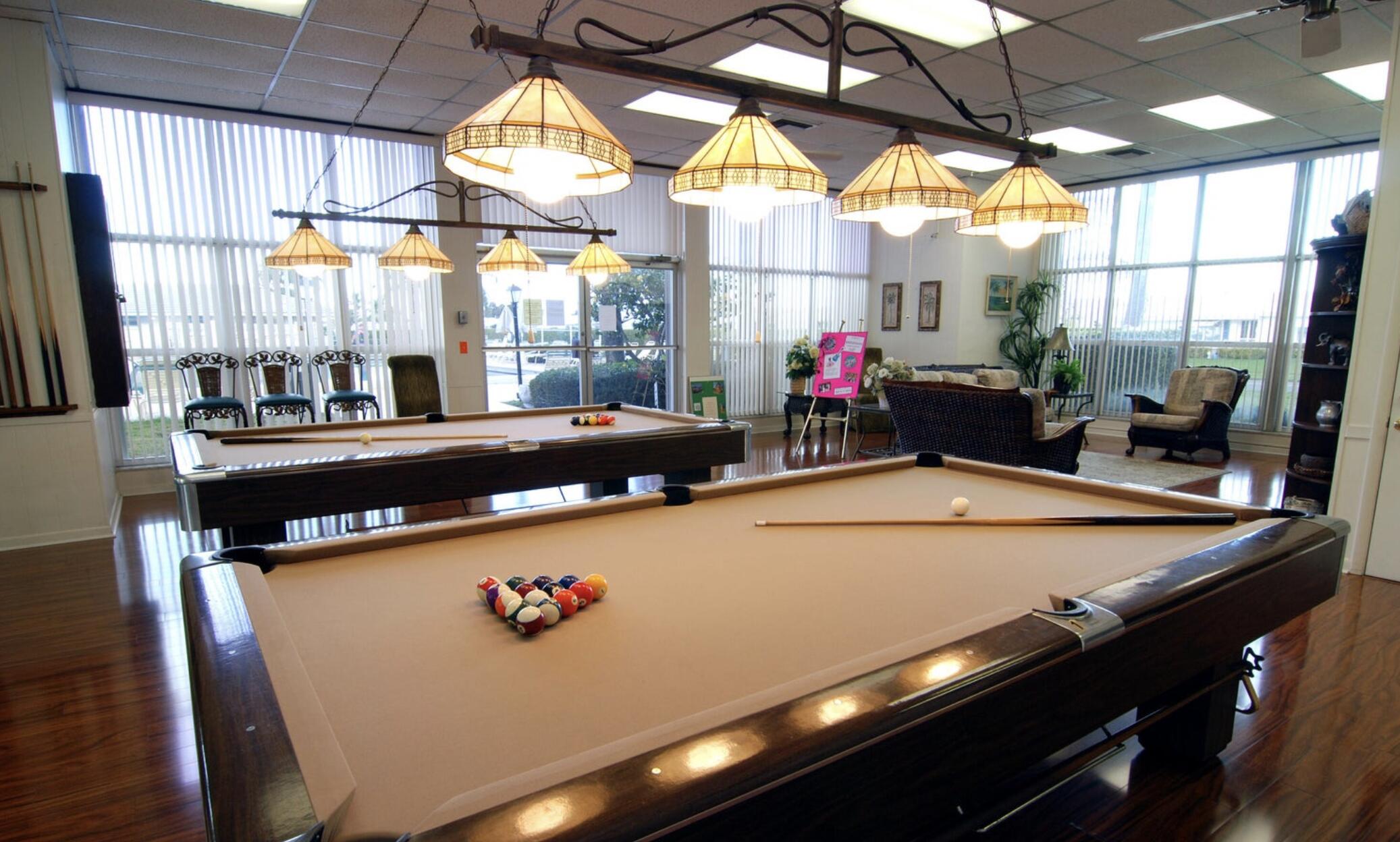 1117 Lake Terrace 101