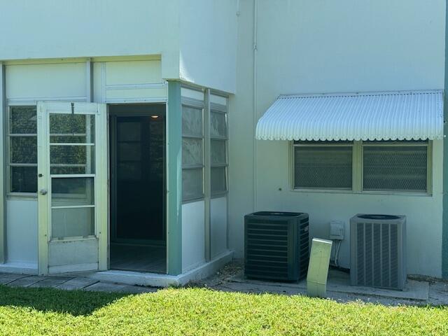 1117 Lake Terrace 101