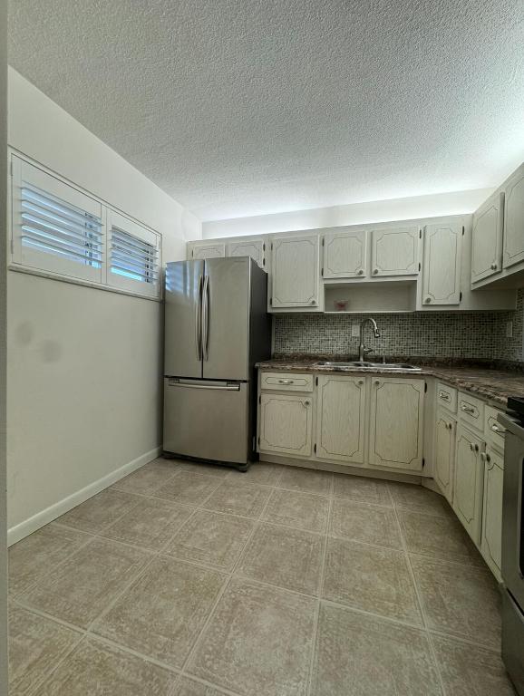 2640 S Garden Drive 202