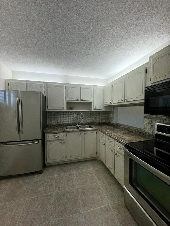 2640 S Garden Drive 202