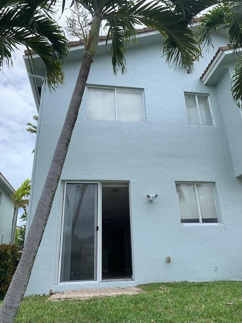 3111 Laurel Ridge Circle