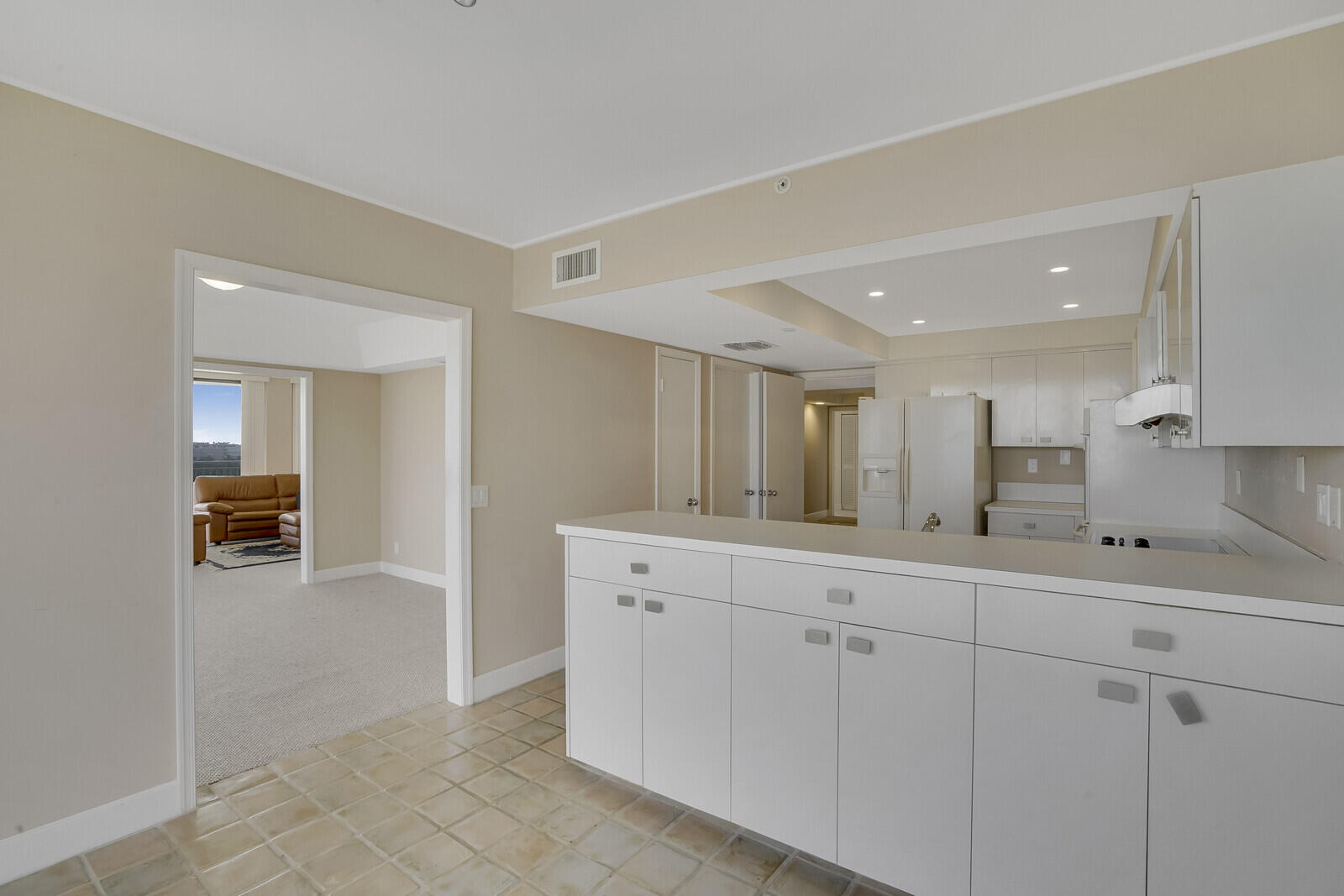 2580 S Ocean Boulevard 1 B 6