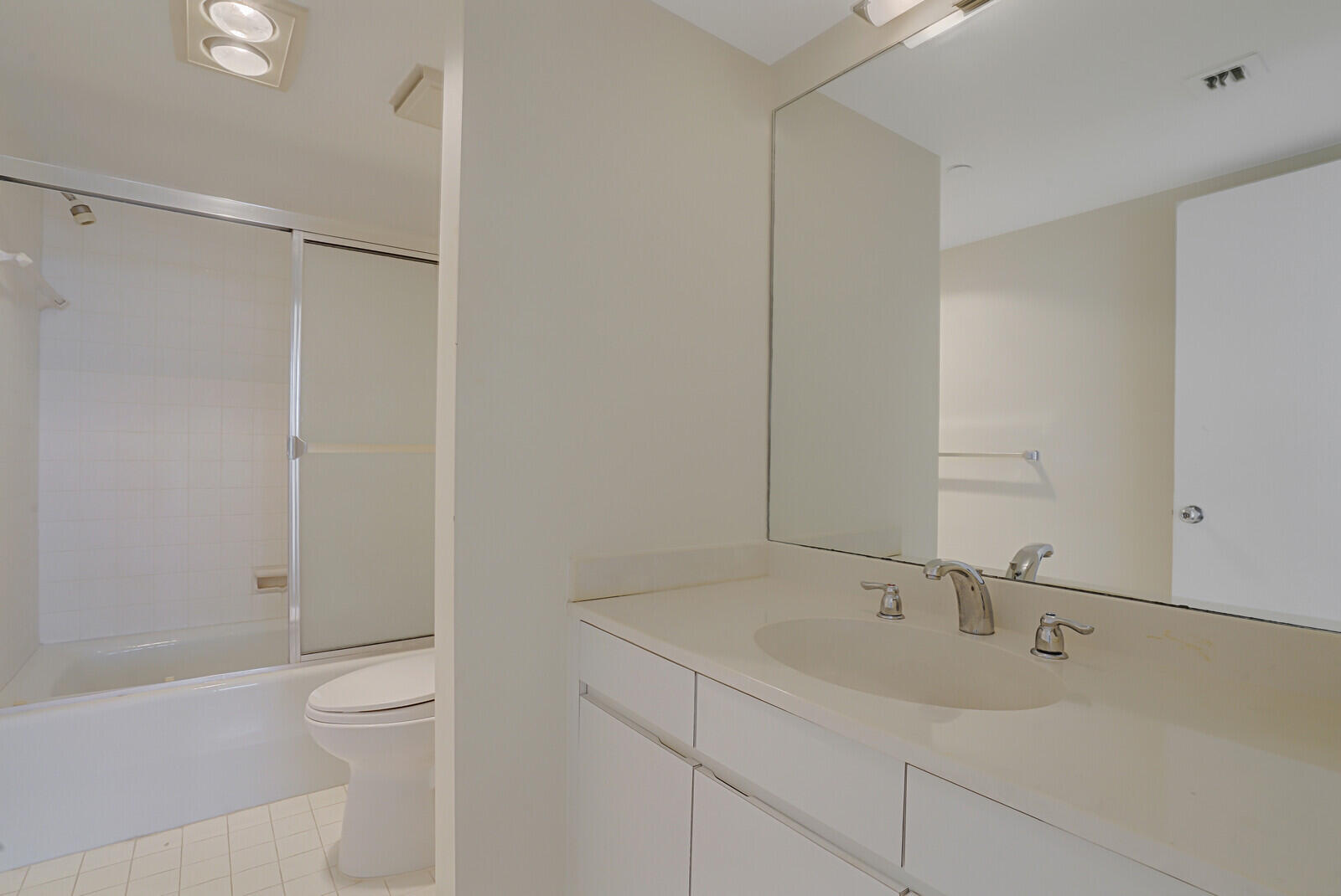 2580 S Ocean Boulevard 1 B 6