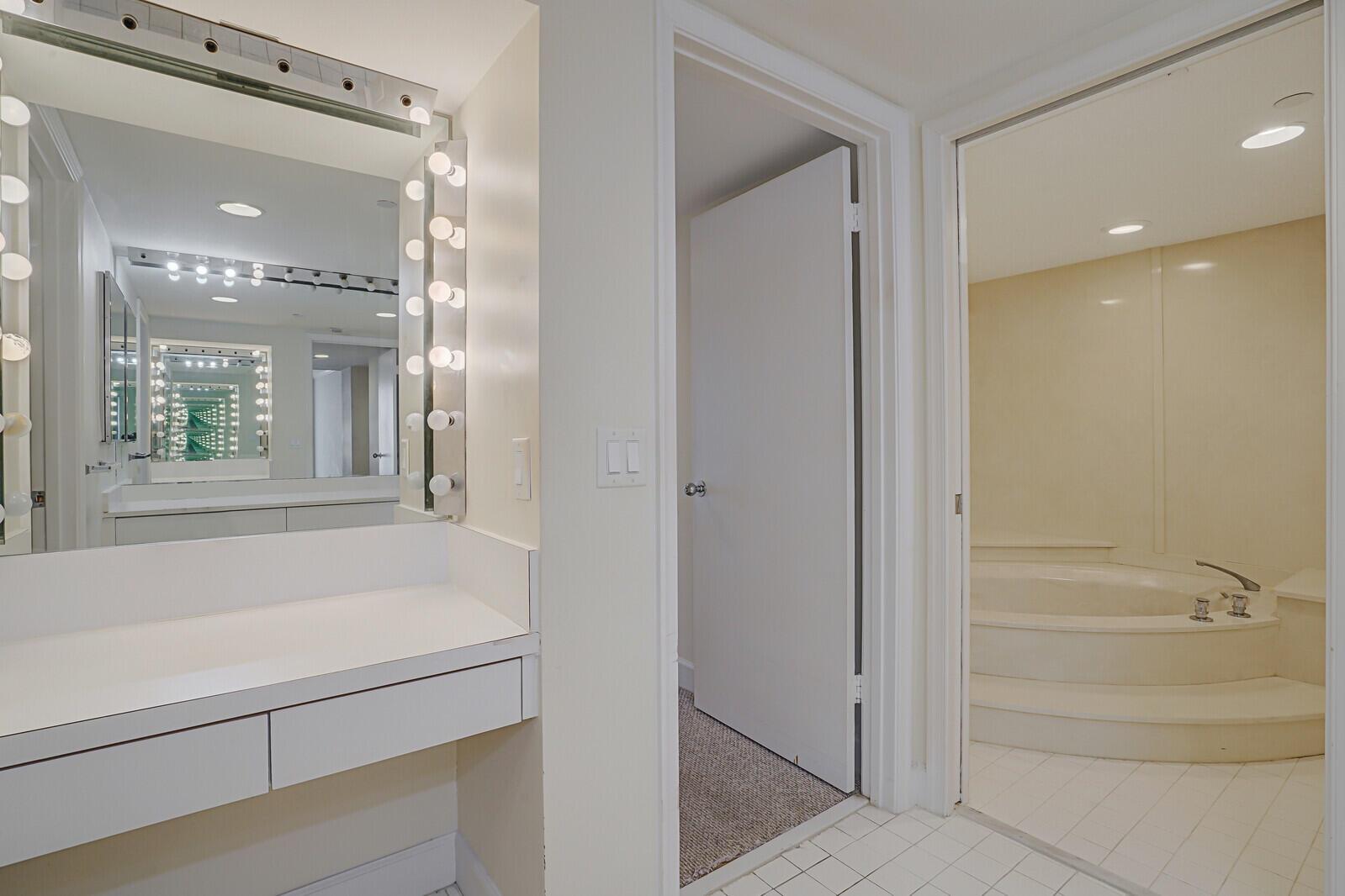 2580 S Ocean Boulevard 1 B 6