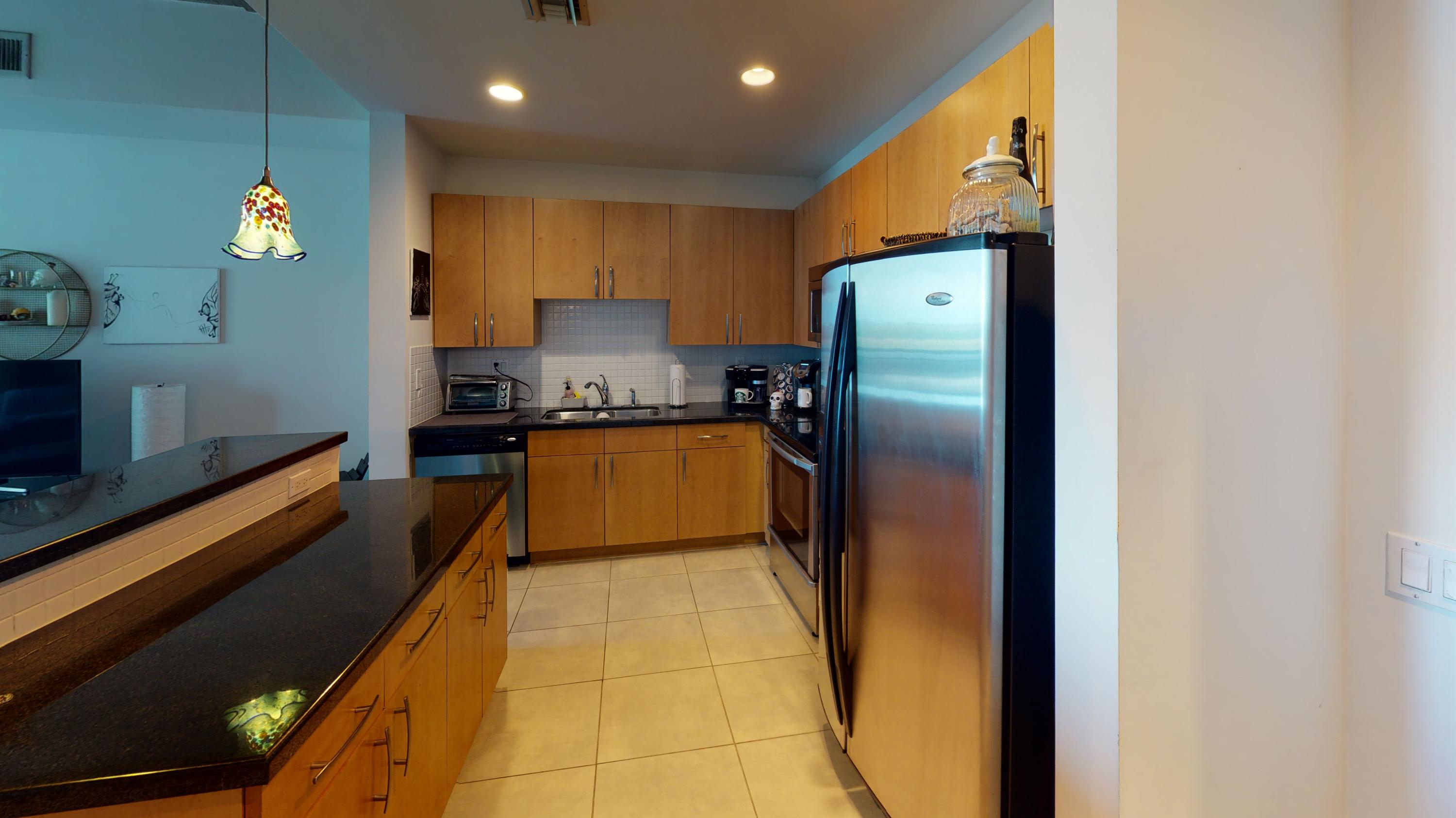 300 S Australian Avenue 821