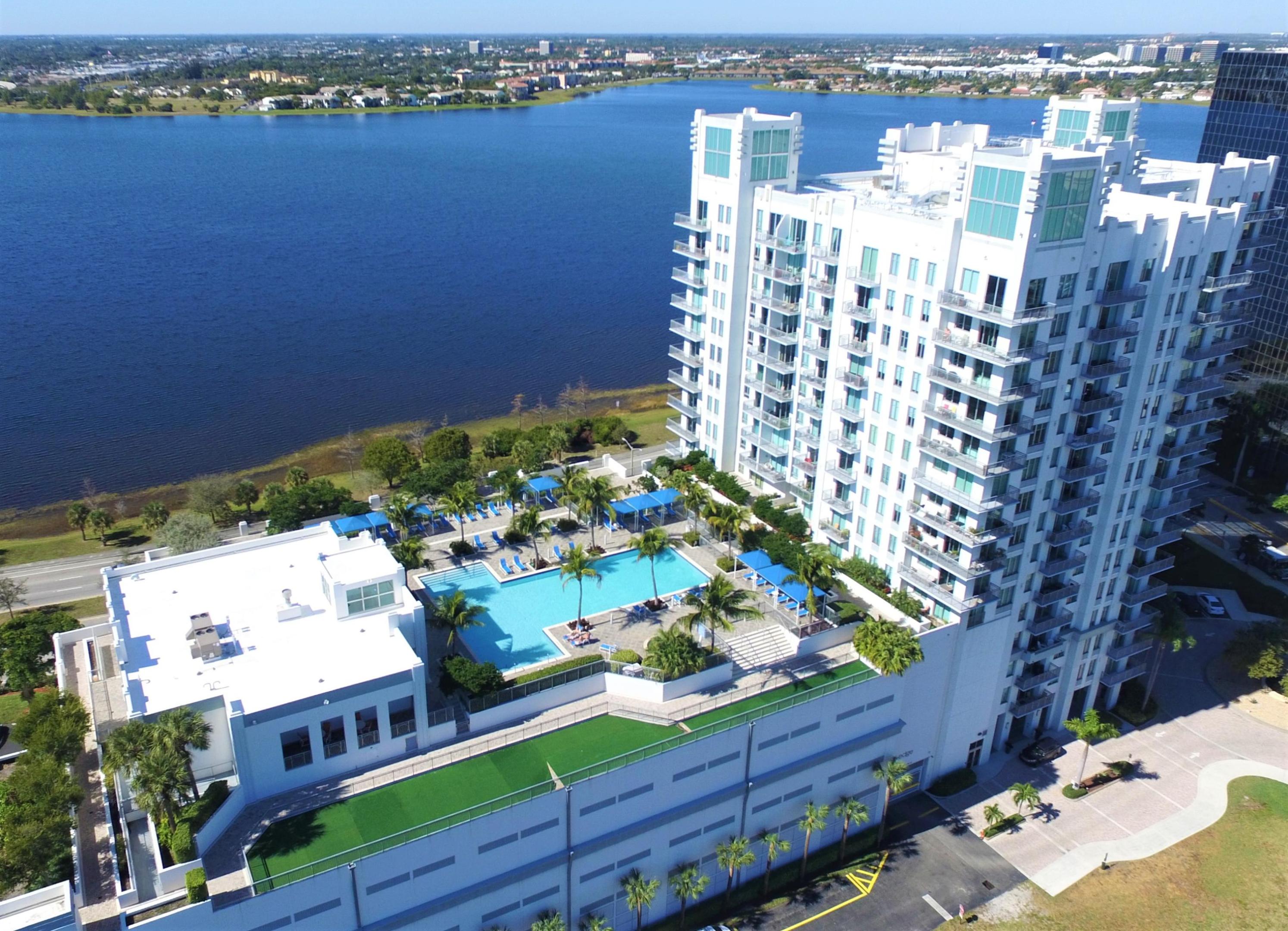 300 S Australian Avenue 821