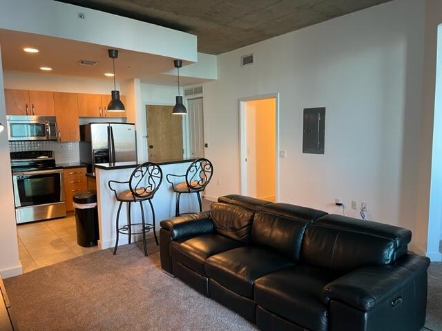 300 S Australian Avenue 821
