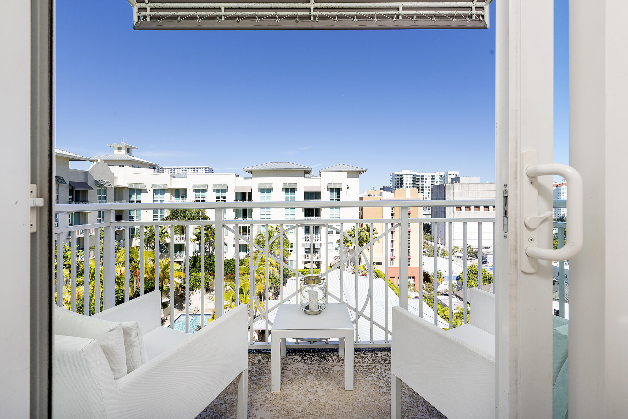 480 Hibiscus 1030 Street 1030