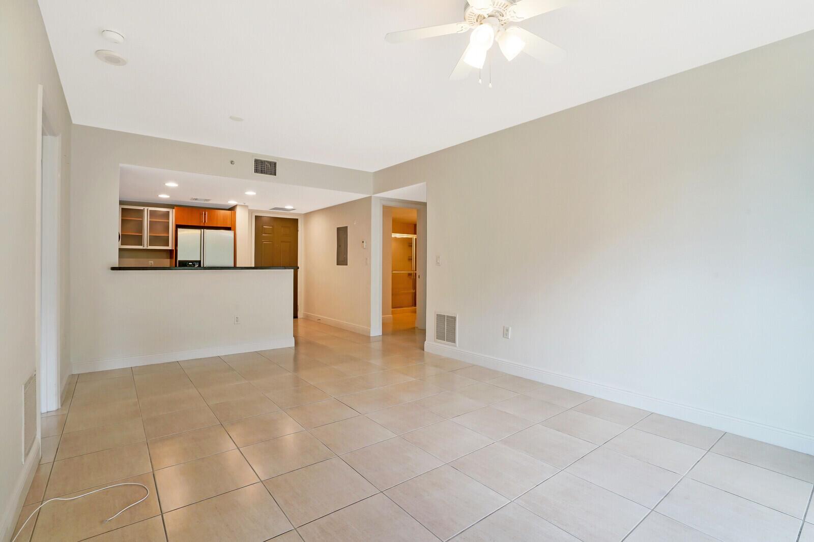 610 Clematis Street 309
