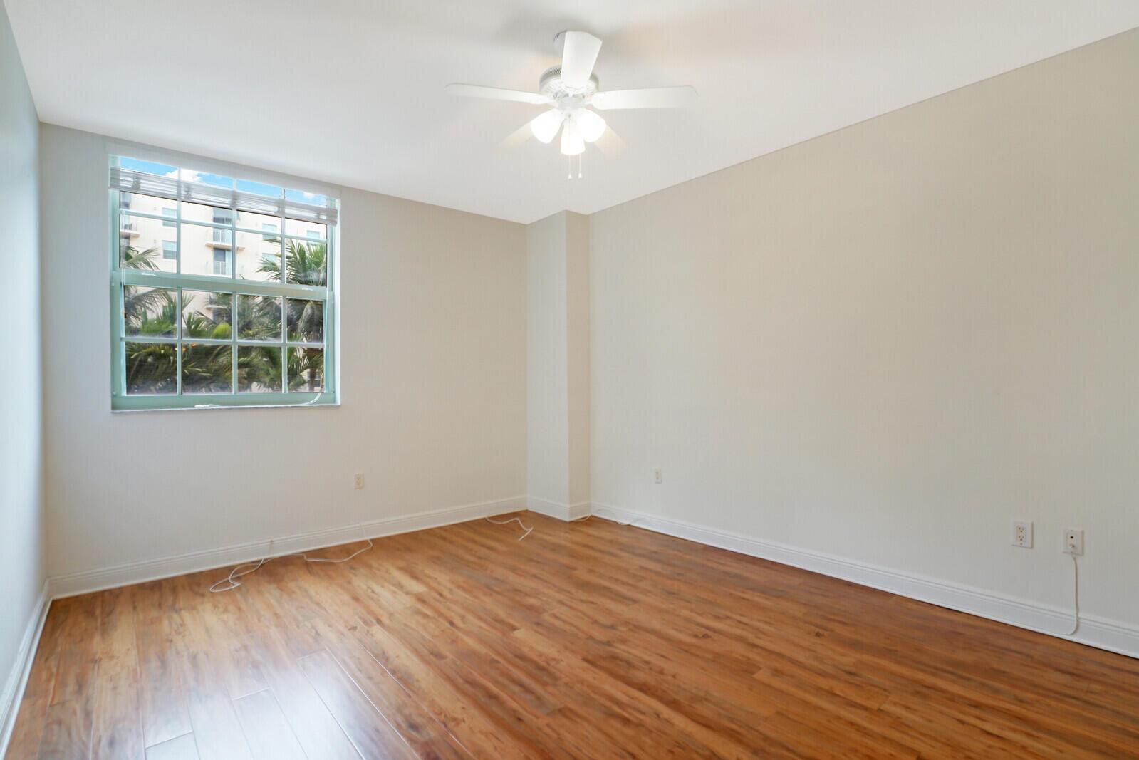 610 Clematis Street 309