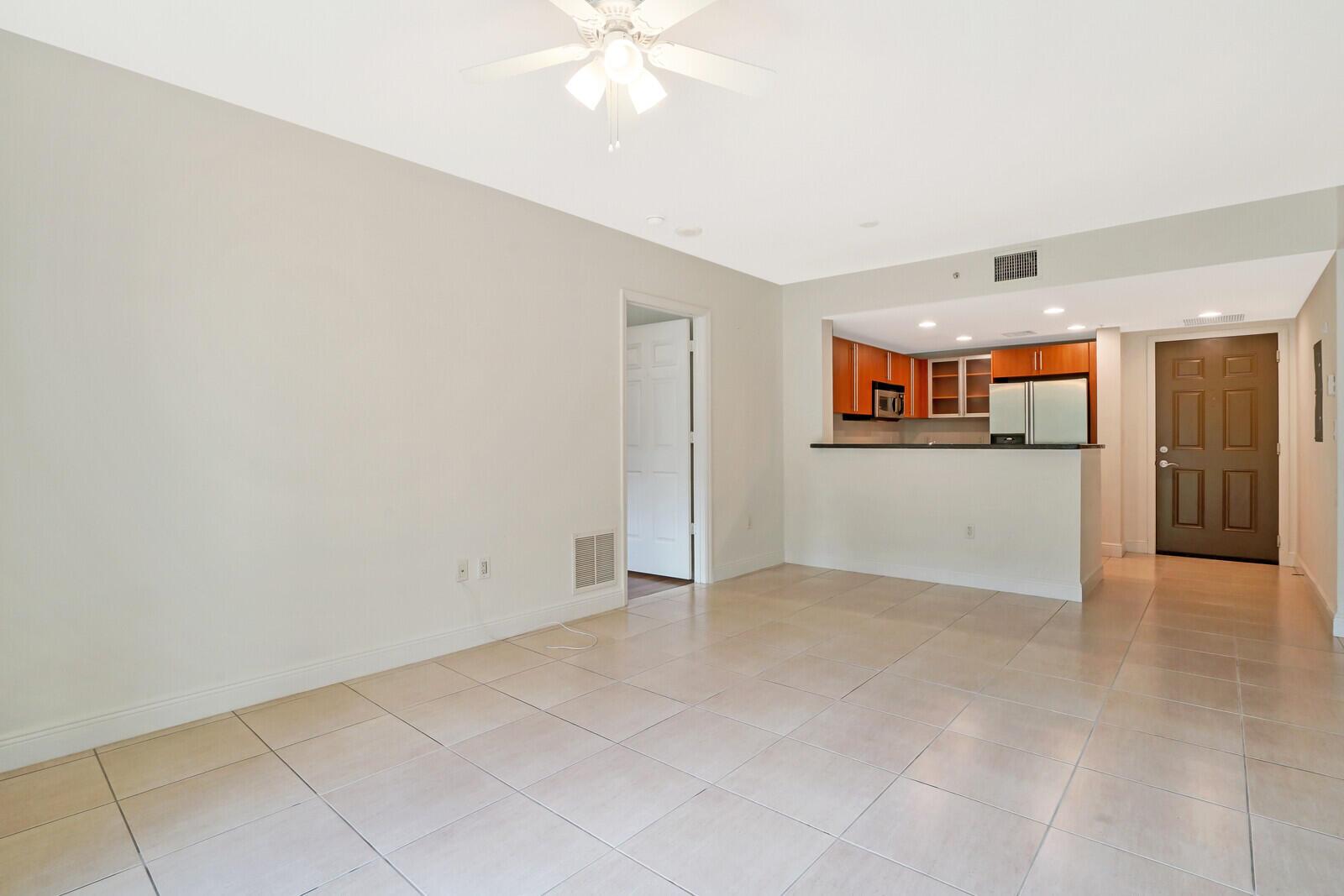 610 Clematis Street 309