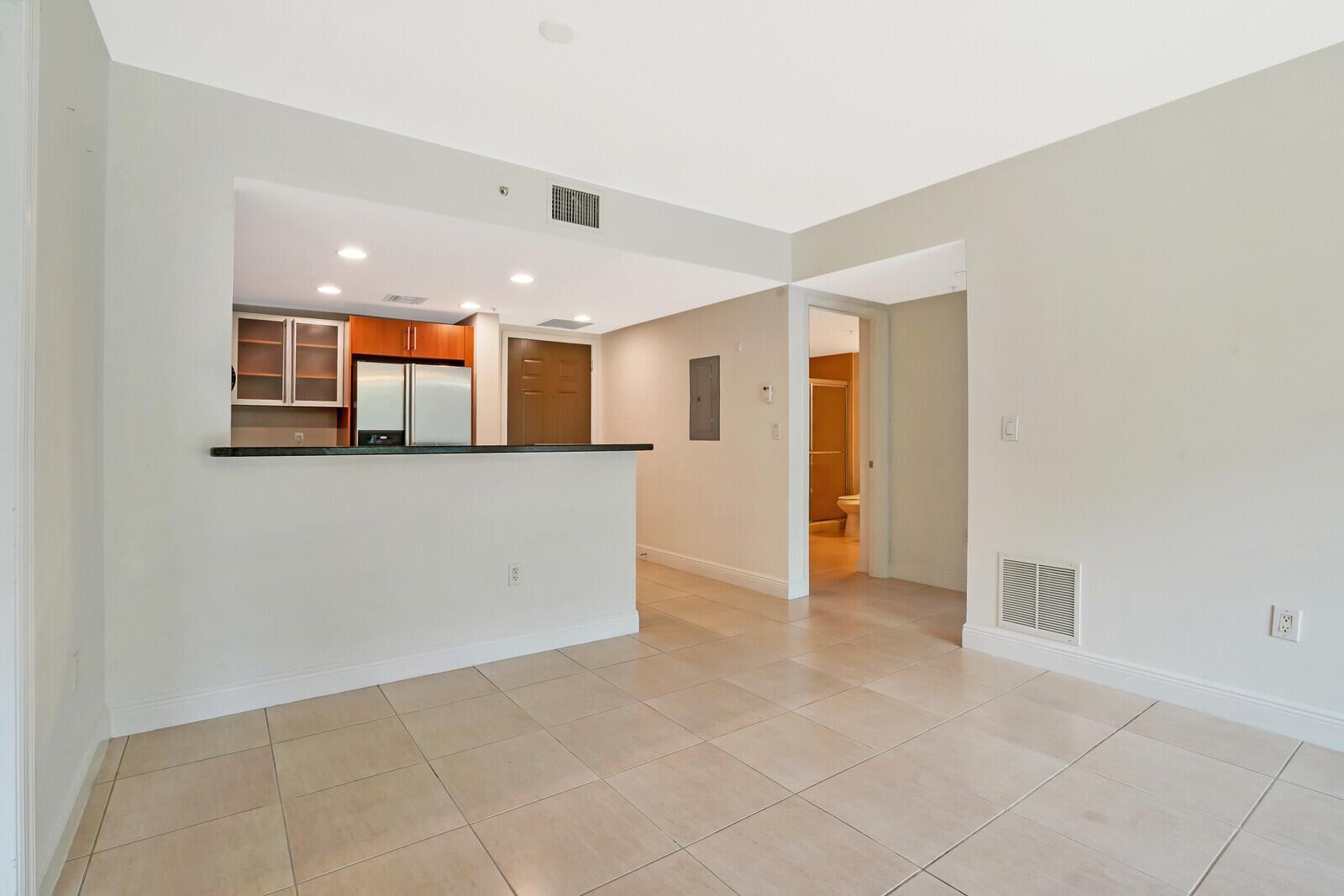 610 Clematis Street 309
